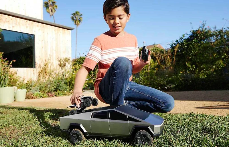 Hot Wheels Télécommandé Tesla Cybertruck