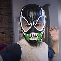 Marvel Spider-Man VenomVersus Venom Glow-In-The-Dark Mask, Super Hero Toys - English Version