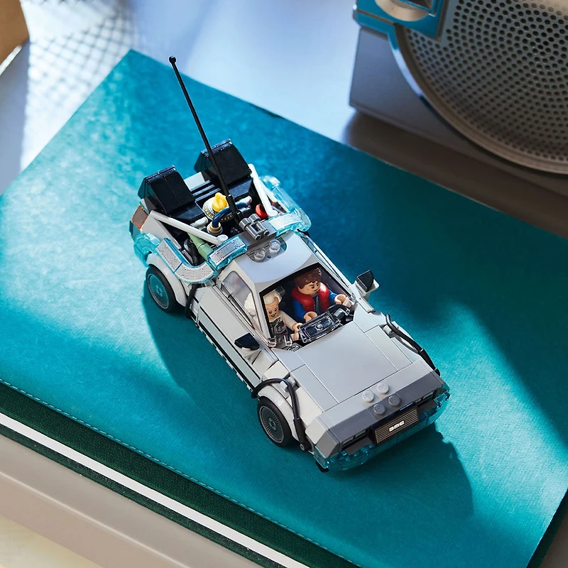 LEGO Speed Champions La Machine à Voyager dans le Temps de Retour vers le Futur, Ensemble de Voiture à Construire, 77256