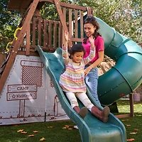 KidKraft Ensemble de balançoires/Module de jeu en bois Retraite forestière comprenant une tente, une glissoire tubulaire et trois balançoires