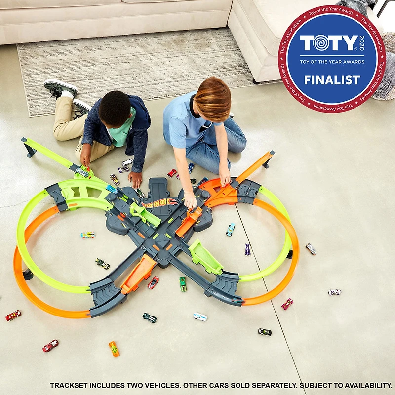 Hot Wheels Colossal Crash Track Set
