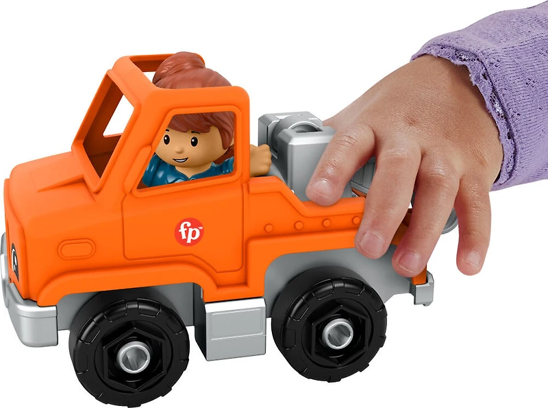 Fisher-Price Little People Help and Go Tow Truck and Figure Set for Toddlers, 2 Pieces