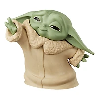 Star Wars The Bounty Collection The Child Collectible Toy 2.2-Inch The Mandalorian "Baby Yoda" Force Moment Pose Figure
