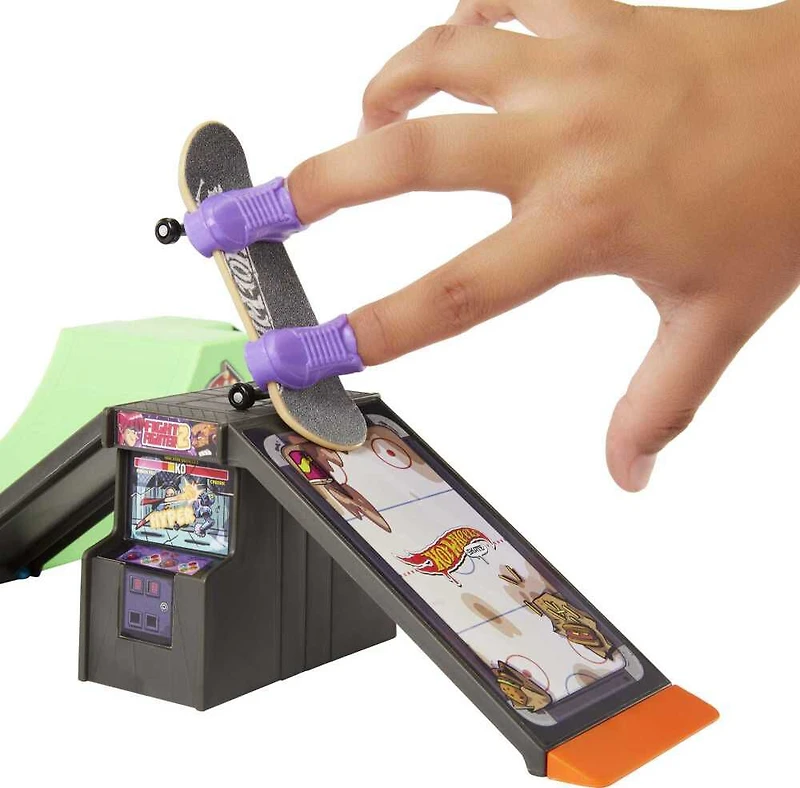 Hot Wheels Skate Planchodrome Arcade, planche Tony Hawk et chauss.