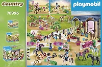 Parcours d'obstacles avec chevaux