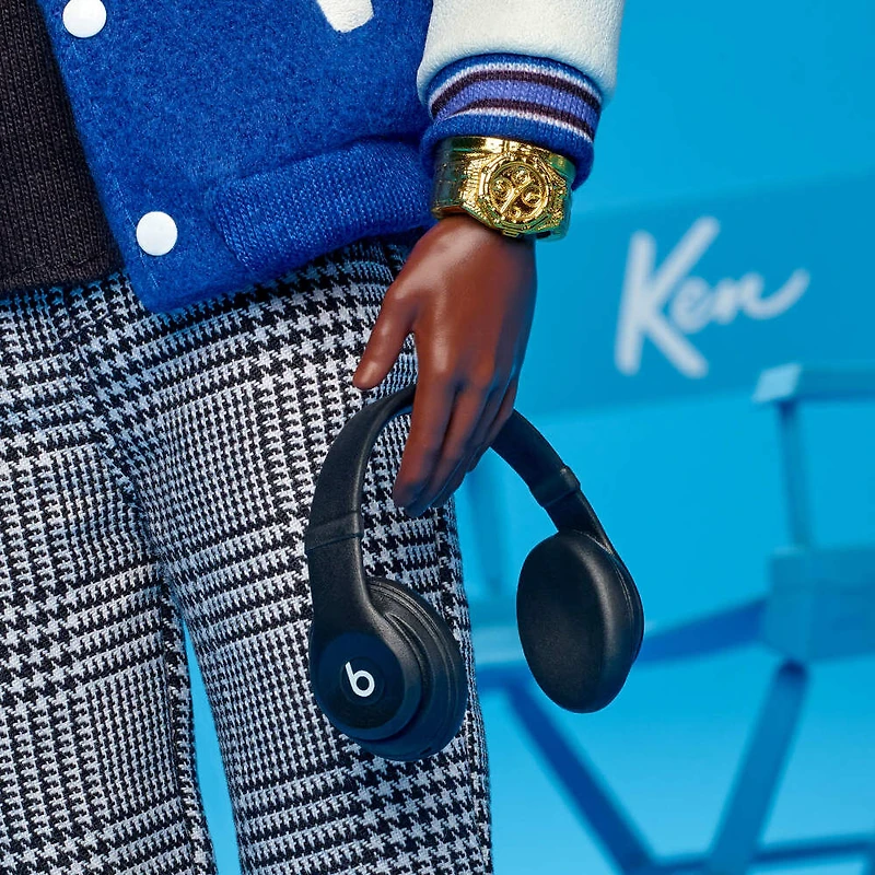 Barbie Signature Kenbassadors Poupée et acc. LeBron James