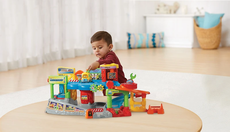 VTech Tut Tut Bolides - Mon premier garage (avec Ethan pro de la dépanne) - Édition française