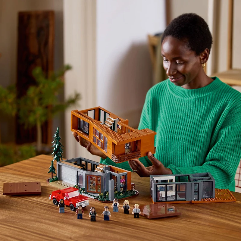 LEGO Ideas Twilight The Cullen House - Collectible Set for Adults 18+ - DIY Craft for Movie Fans - 21354