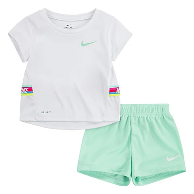 Ensemble T-shirt et Shorts Nike- Vert 