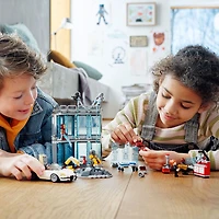 LEGO Marvel L'armurerie d'Iron Man 76216 Ensemble de construction (496 pièces)