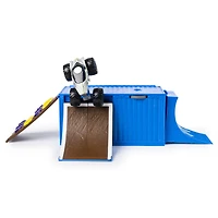 Monster Jam, Coffret transformable Ship It and Flip It Playset avec monster truck Monster Jam exclusif en métal moulé à l'échelle 1:64