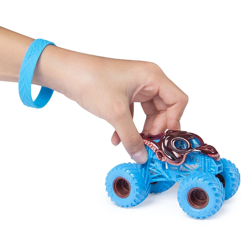 Monster Jam, Official Octon8er Monster Truck, Die-Cast Vehicle, Nitro Neon Series