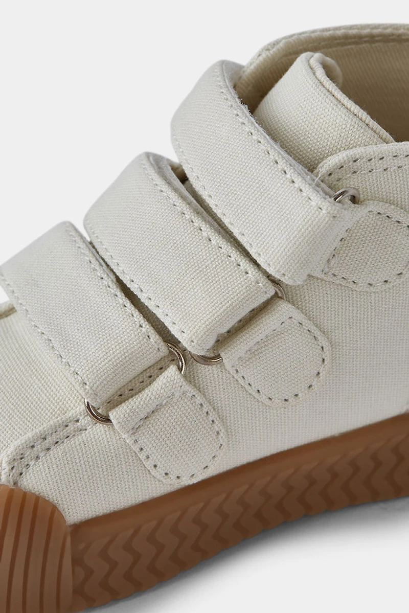 High Top Sneakers Cream Size 10