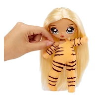 Na Na Na Fuzzy Surprise série 1 Tiger Linda - Poupée-mannequin articulée de 7 po (18 cm)