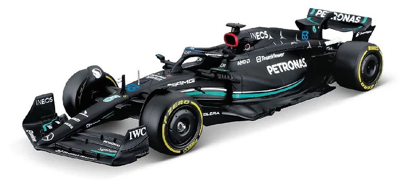 1/24 Race Formule Mercedes W14 avec figurine (2023)