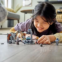 LEGO Star Wars La forge mandalorienne de l'Armurière 75319 (258 pièces) - Notre exclusivité