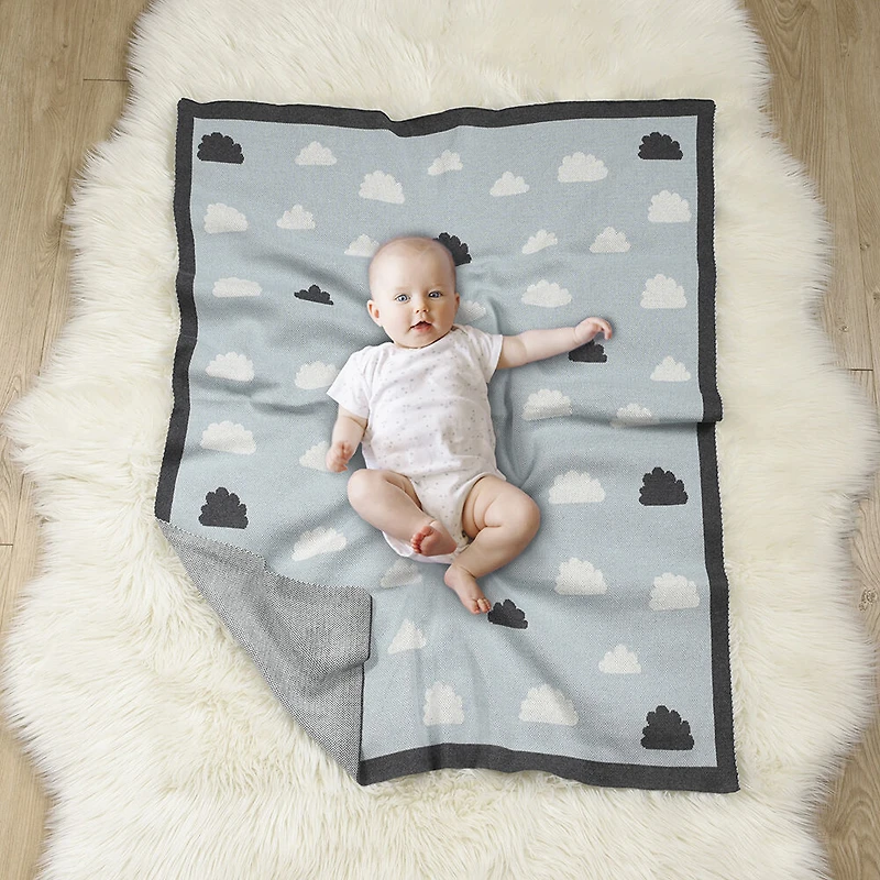 Couverture pour bébé en coton, des nuages