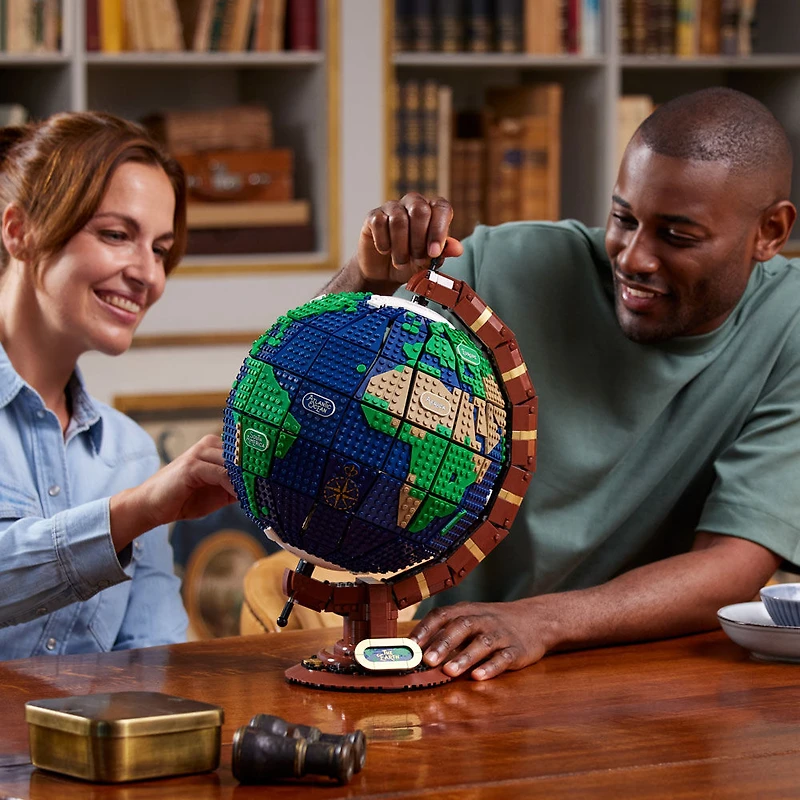 LEGO Ideas Le globe terrestre 21332 Ensemble de construction (2 585 pièces)