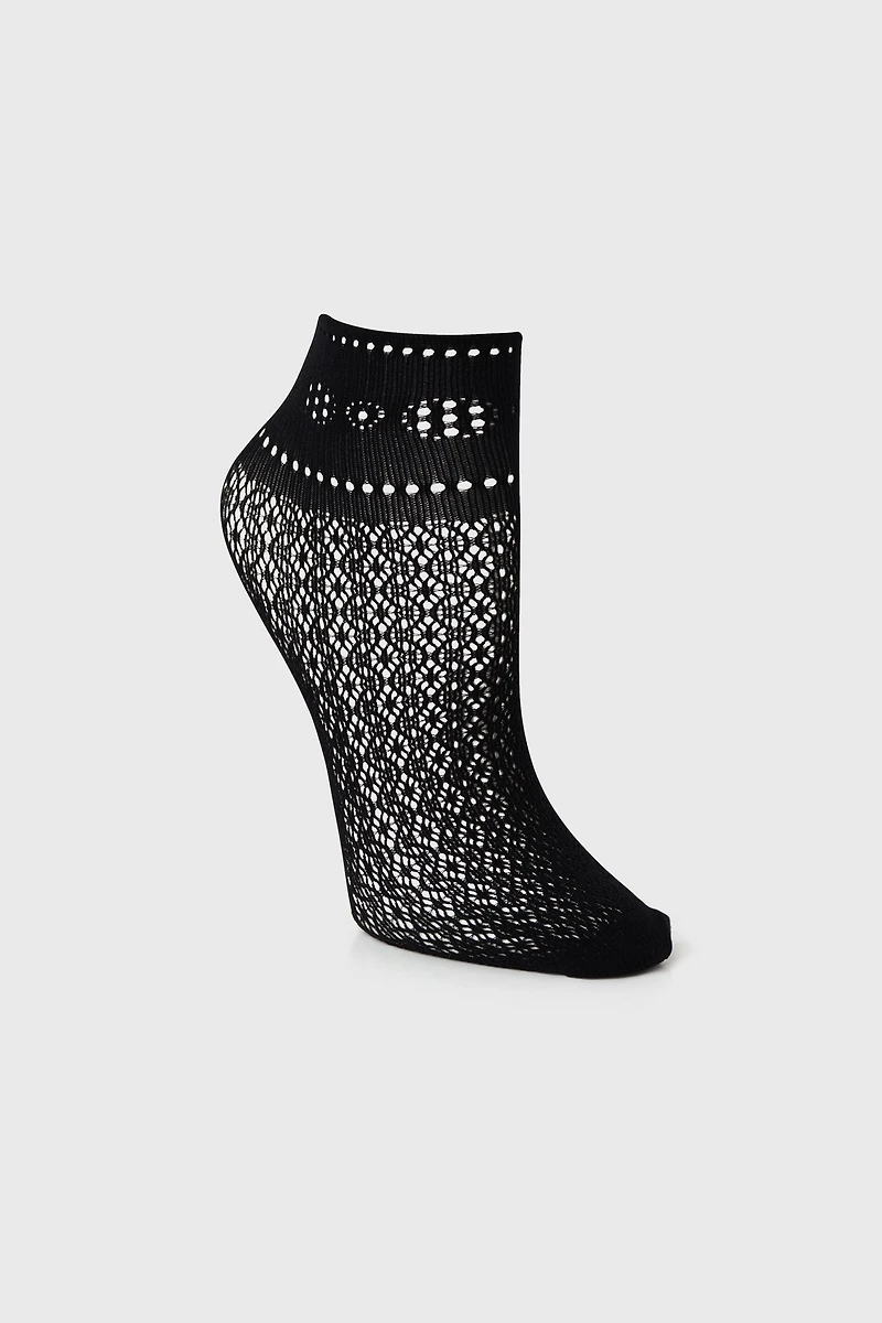 Fishnet socks with geometric pattern
