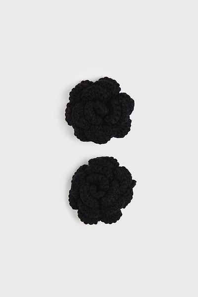 Flower-shaped clips