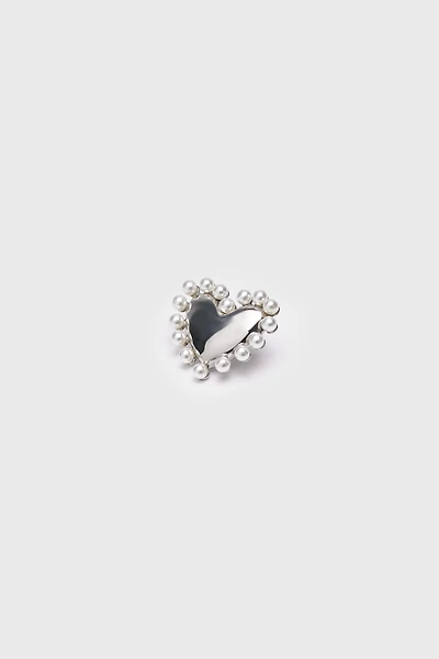 Heart shaped brooch with pearls