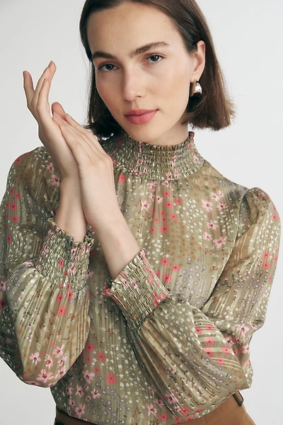 Fluid printed blouse with ruching