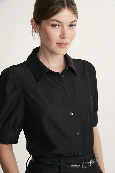 Shirt with puff sleeve