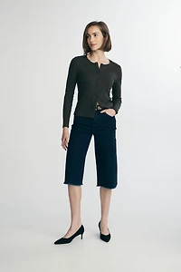 Crew neck cardigan