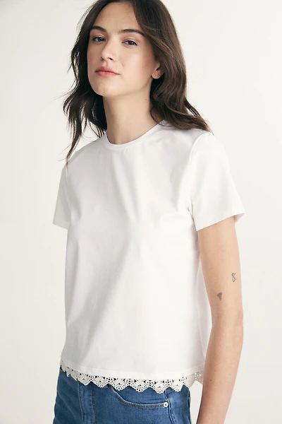 T-shirt bord en crochet