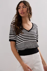 Short sleeve V neck sweater