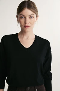 Loose V neck sweater