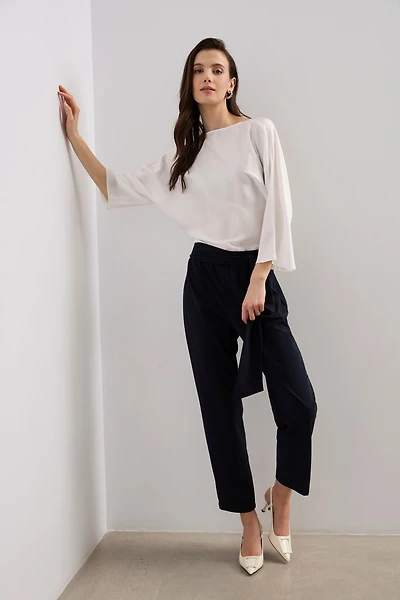 Sport Chic pant with sash
