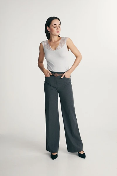 High waist straight pant with elastic