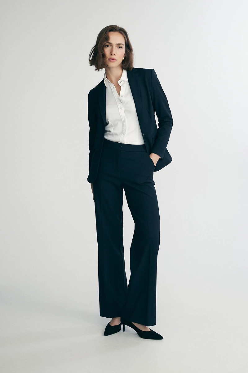 Modern pant
