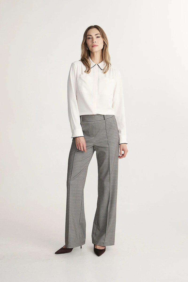 Stretch pants with elastic waist