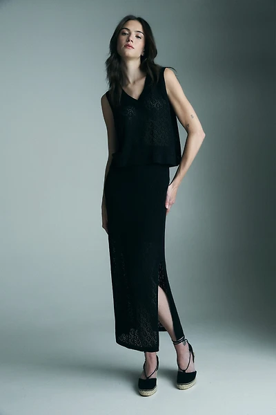 Long knitted skirt