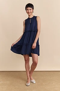 Fluid dress with frills