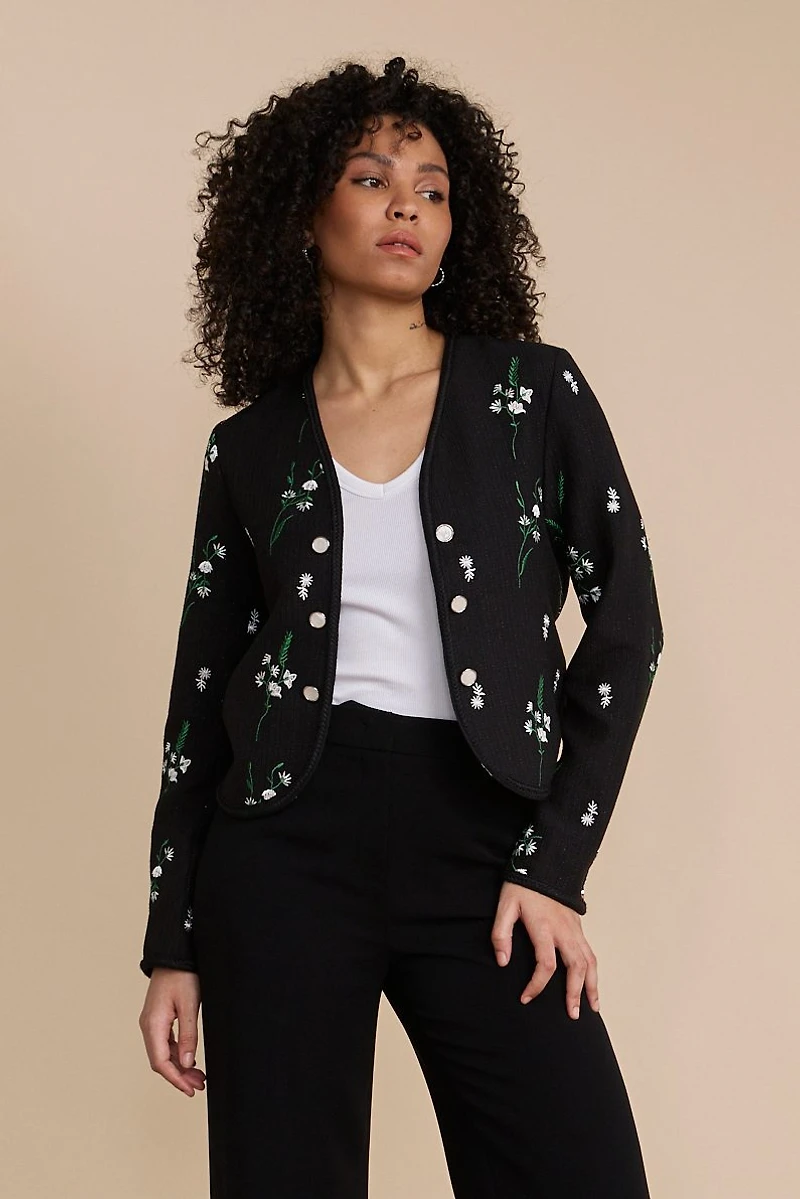 Short jacket with embroidery