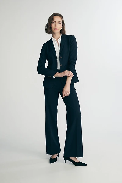 Two-button basic blazer