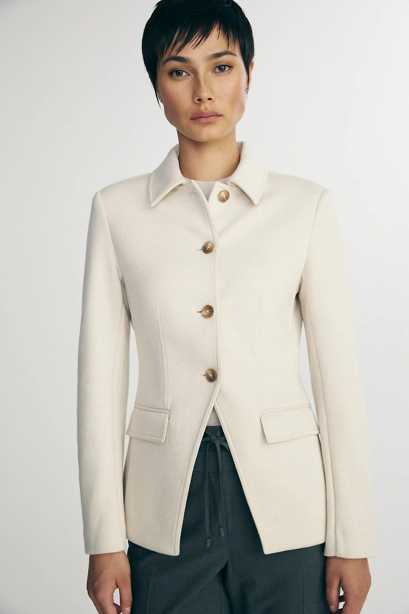 Fitted blazer