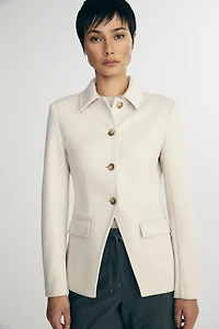 Fitted blazer
