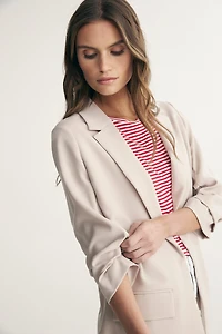 Fluid straight blazer