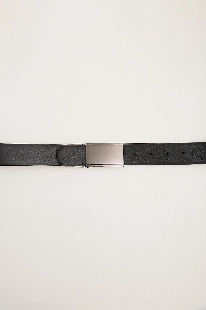 Plate buckle reversible leather belt