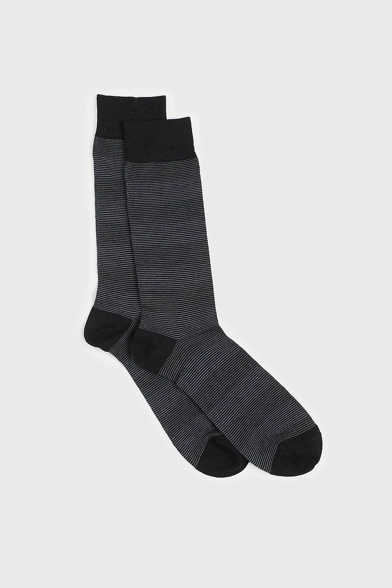 Chaussettes à rayures fines