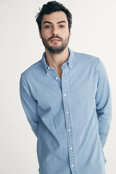 Fitted denim shirt