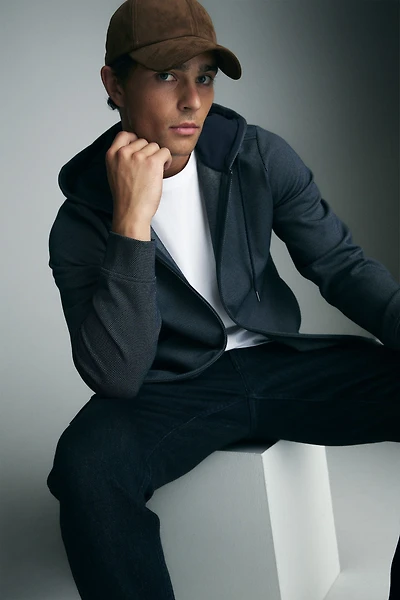 Hooded sweatshirt with front zipper