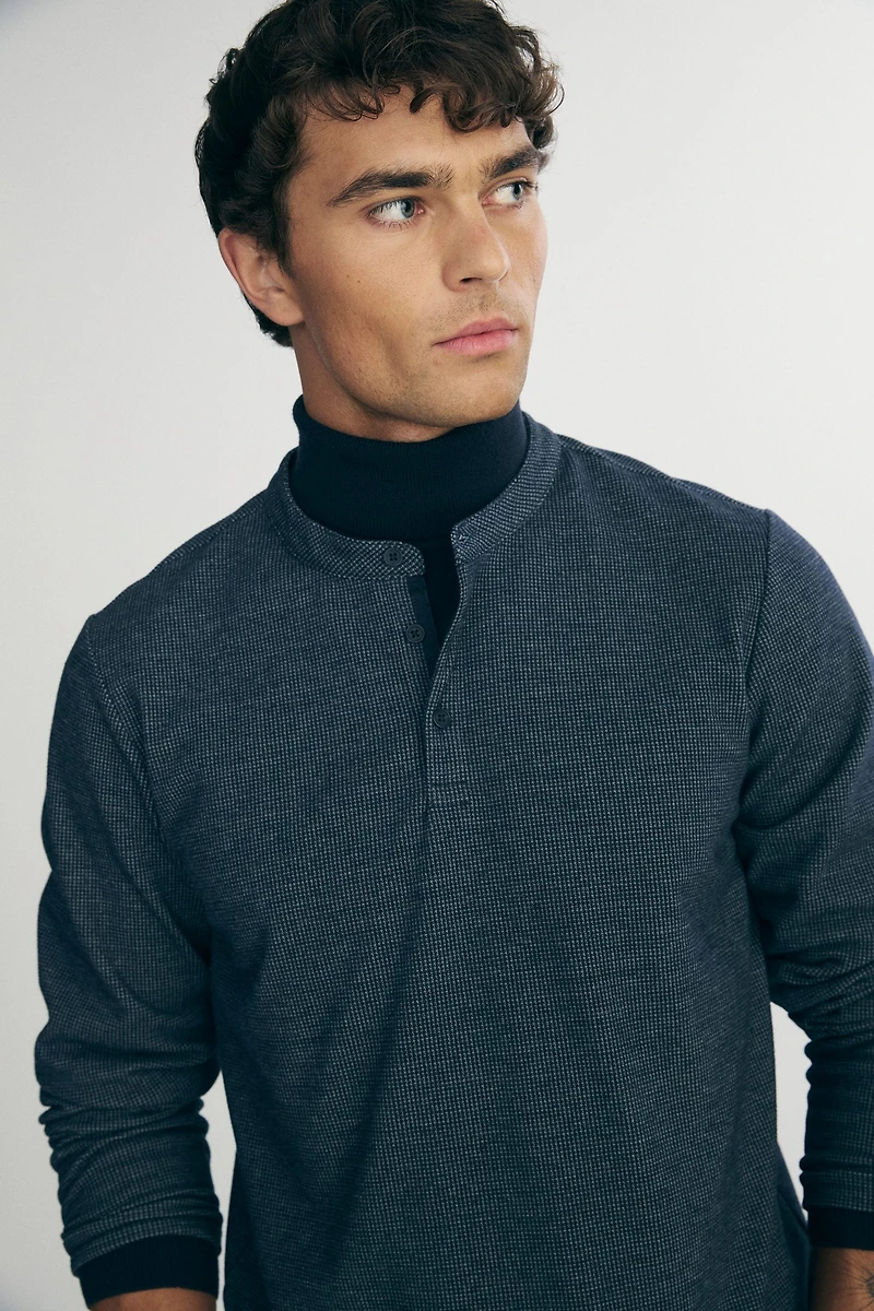 T-shirt henley à manches longues