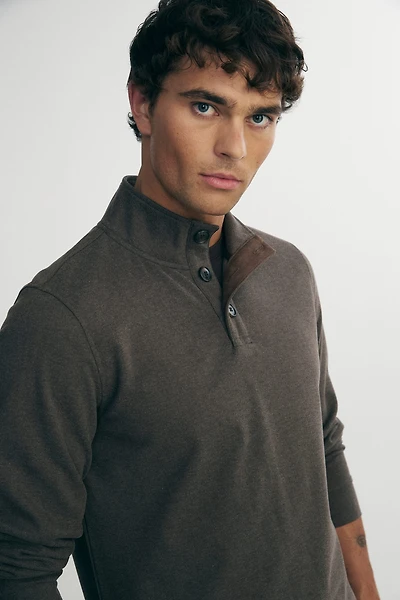 Herringbone t-shirt with mock neck