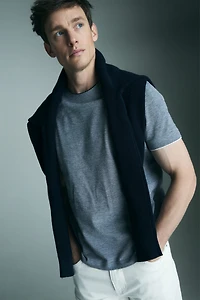 T-shirt piqué avec détails contrastants