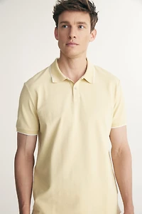 Polo with detail at collar